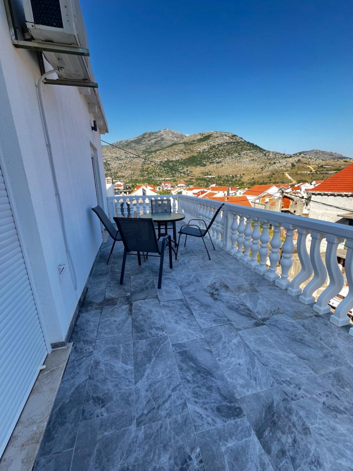 Twin Apartments Ivanica 외부 사진